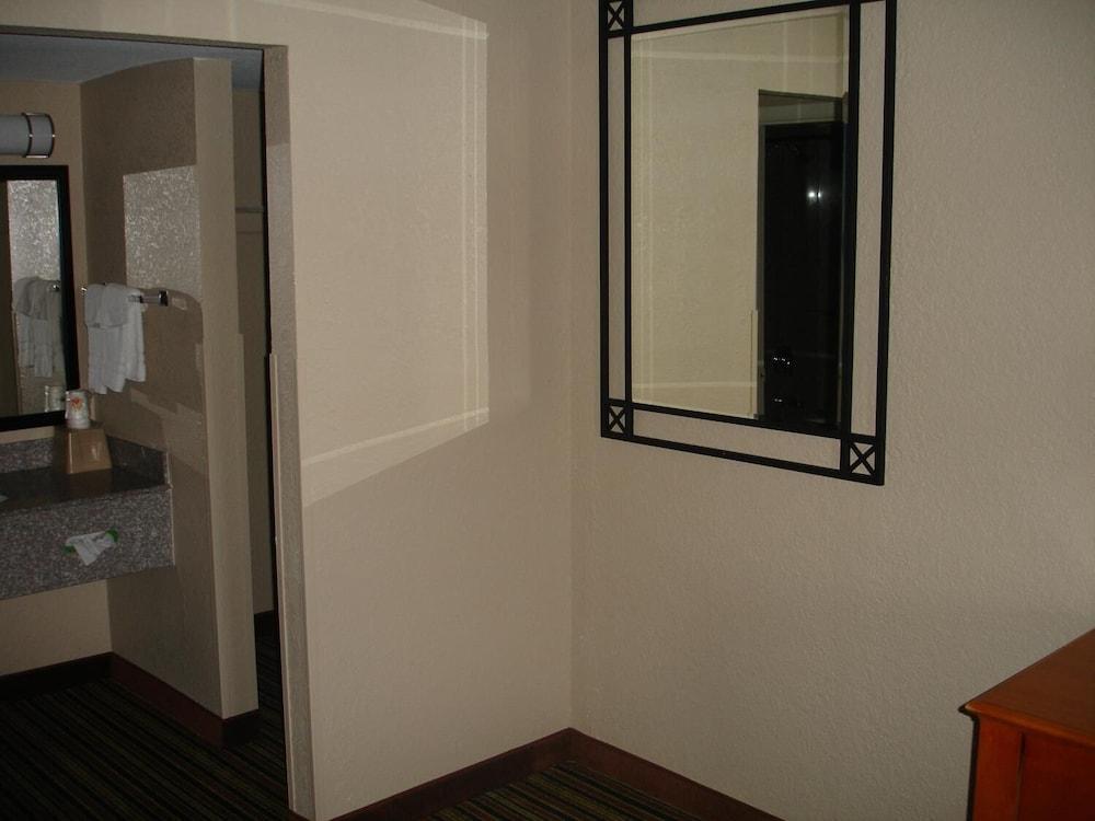 Super 8 By Wyndham Chattanooga/East Ridge Εξωτερικό φωτογραφία
